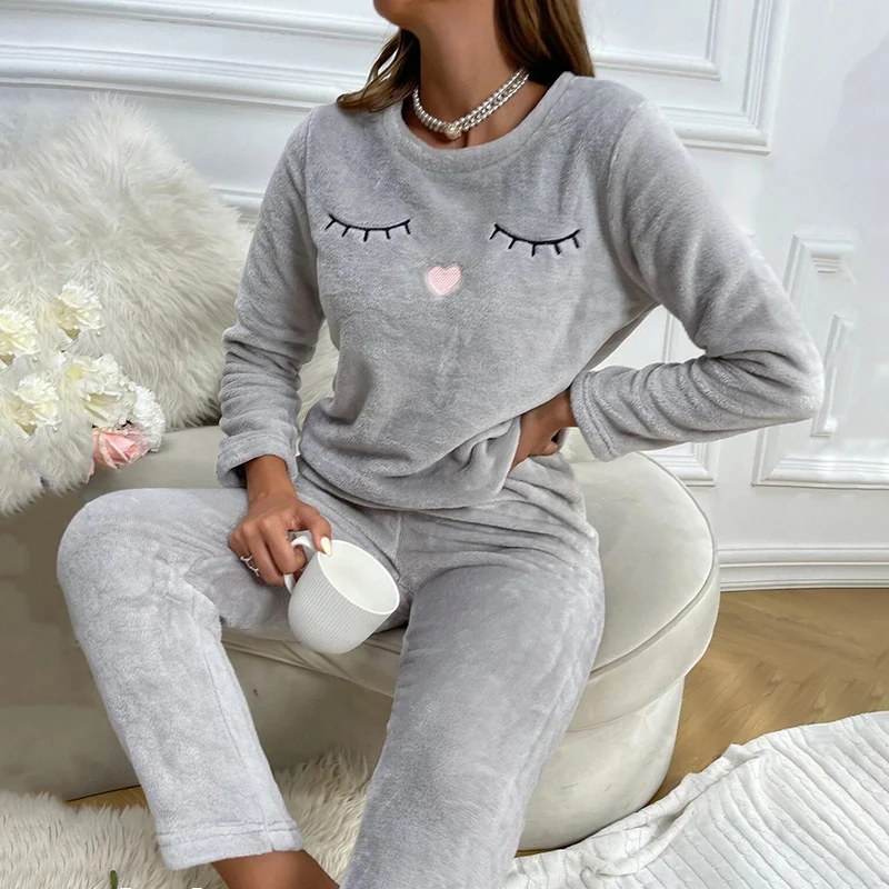 Women\'s Eyelash & Cloud Pattern Flannel Thicken Casual Pajama Set Winter Long Sleeve Tops Pants Sleepwear Soft Comfort Homewear