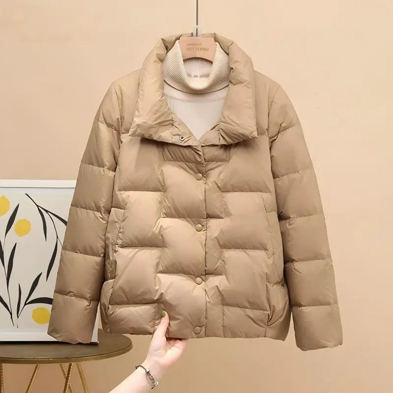 ضوء الريشة 2025 منتفخ مقصوص. يقدم هذه السترة خفيفة الوزن للغاية وكبيرة الحجم بأسلوب سهل وراحة كبيرة الحجم. #2