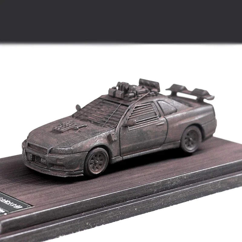 SW 1/64 Nissan GTR (BNR34) Mad Max Apocalypse Edition Legering Speelgoed Motorvoertuig Diecast Metaal Model