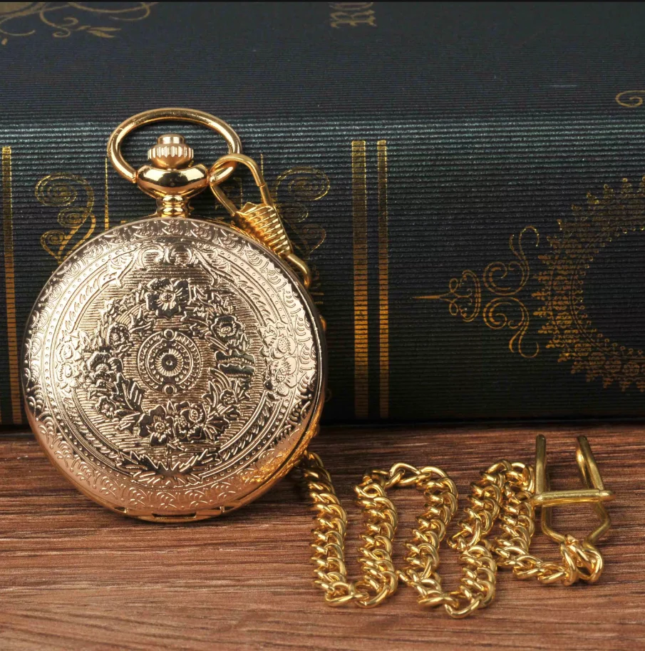 

8849Fashion retro gold pattern open cover quartz pocket watch men and women children with chain