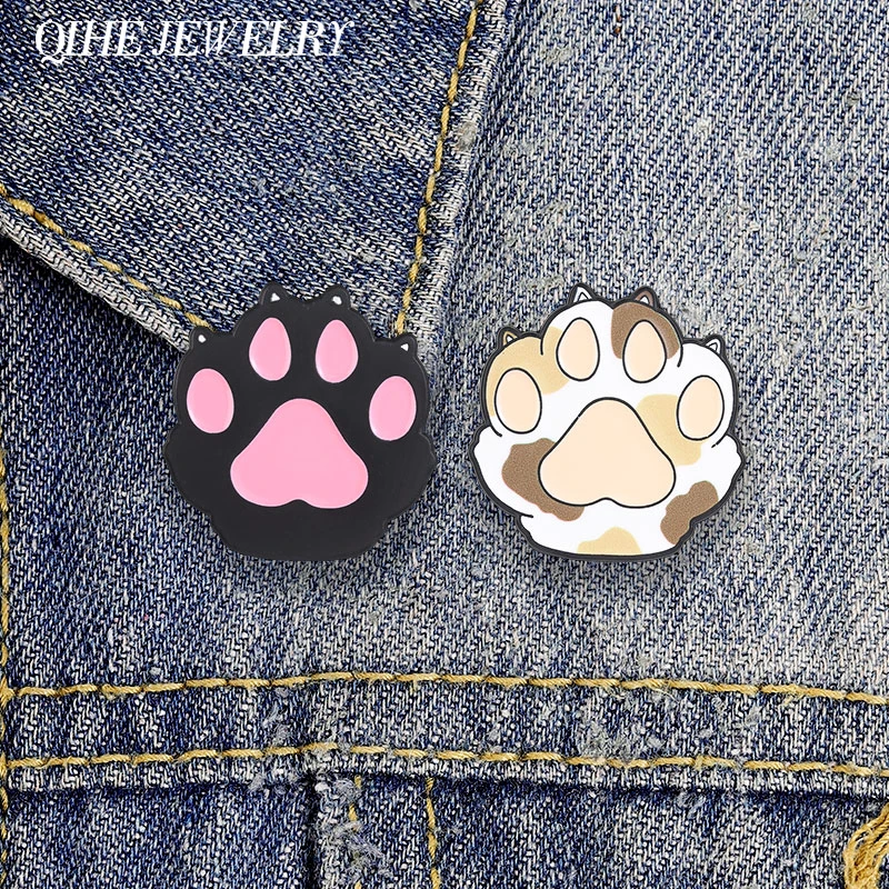 Cartoon Cat Cat Paw Pad Alloy Enamel Pin Cute Calico Cat & Black Cat Paw Brooch Bag Clothes Badge  Jewelry Gift for Cat Lovers