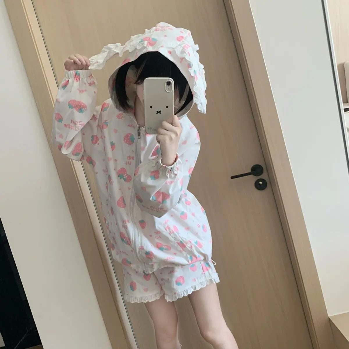 กระต่ายน่ารักหูแขนยาวสตรอเบอร์รี่กระต่ายพิมพ์ซิปHoodie + ขอบลูกไม้เอวยางยืดสั้น 2 ชิ้นชุดผู้หญิงY2kชุด