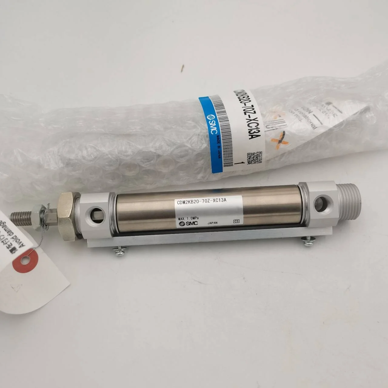 

Original SMC Genuine Rod Non-Return Cylinder CDM2KB20-70Z-XC13A CDM2YB20-250Z Single Rod Double Acting Cylinder