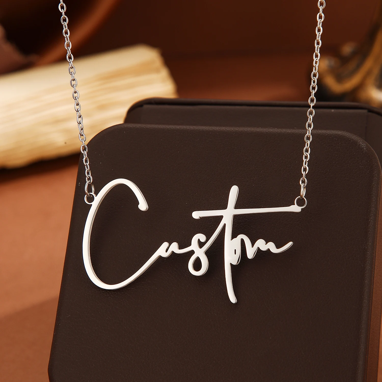 Custom Elegant Name Pendant Necklace Personalized Stainless Steel Charm Perfect for Casual Special Occasions Women's Jewelry