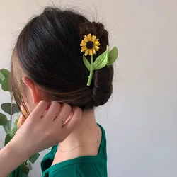 Romantic Tulip Shark Clip Hairpin Women 2025 New Ins Niche Design Back Brain Hair Accessories Summer Women's Hair Clip