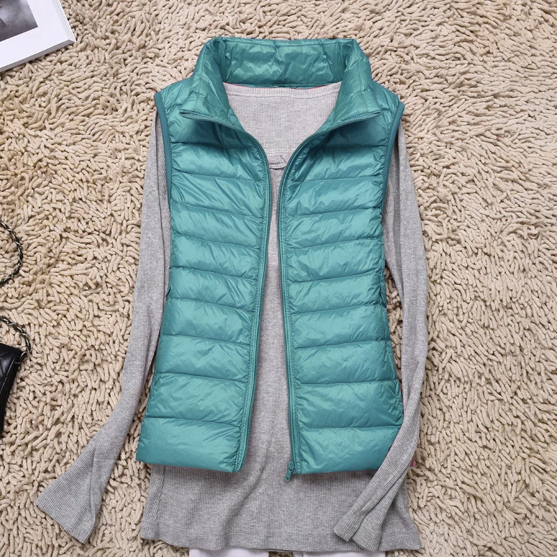 2023 New Autumn Winter Women Ultra Light Duck Down Vest Jacket Women 90% White Duck Down Vest Sleeveless Coat