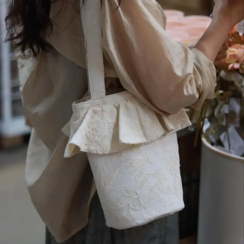 Light Luxury Fashion Pure Cotton Bucket Women's Bag With Heavy Embroidery Personalized And High-end Feeling Single Shoulder Bags
