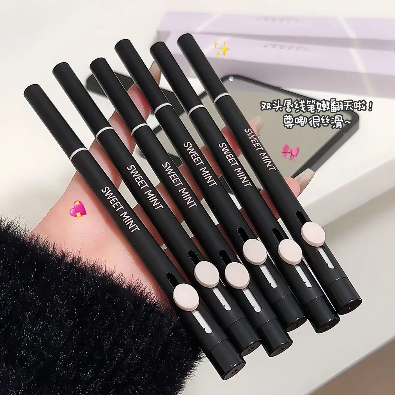 2 w 1 Matte Lip Liner Lipstick Pen Długotrwały, nieprzywierający kubek Wodoodporna, gładka, miękka, dwustronna szminka Lipliner Pen Makeup