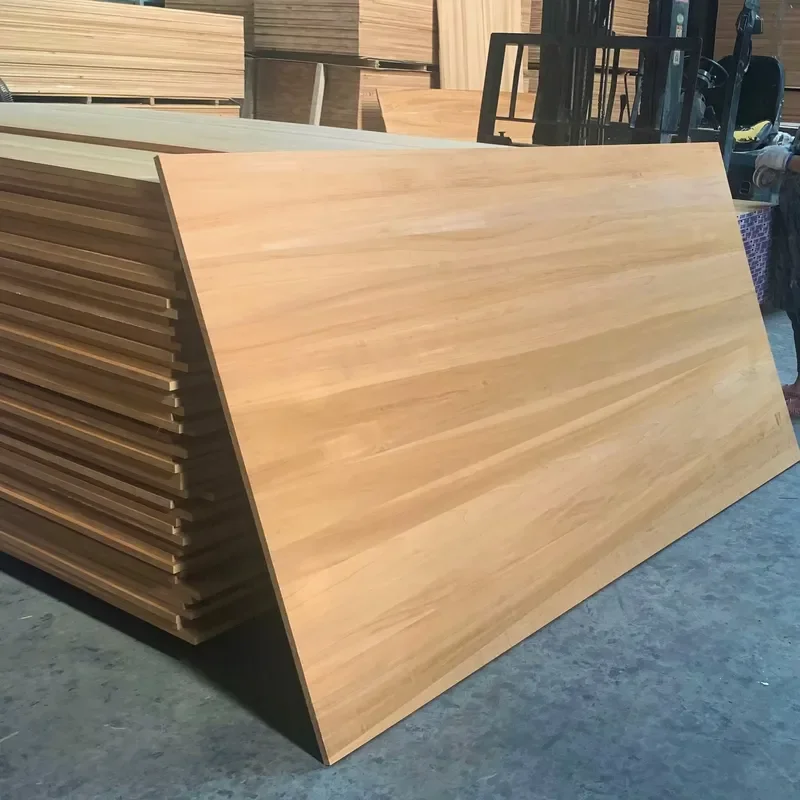 Hot Selling Eco-friendly Beautiful Texture Kiln Dried Resist Abrasion Solid Wood Poplar Flooring in Furniture
