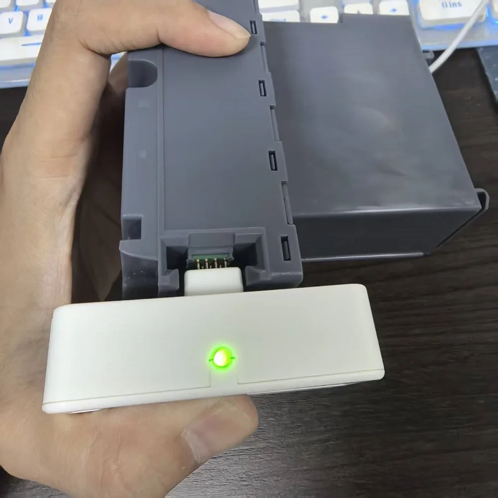 

5pcs T04D1 Maintenance Tank Chip Resetter For Epson L6490 L14150 L6270 M1180 M3180 WF-2860 WF-2865 XP-5105 XP-5100 Printers