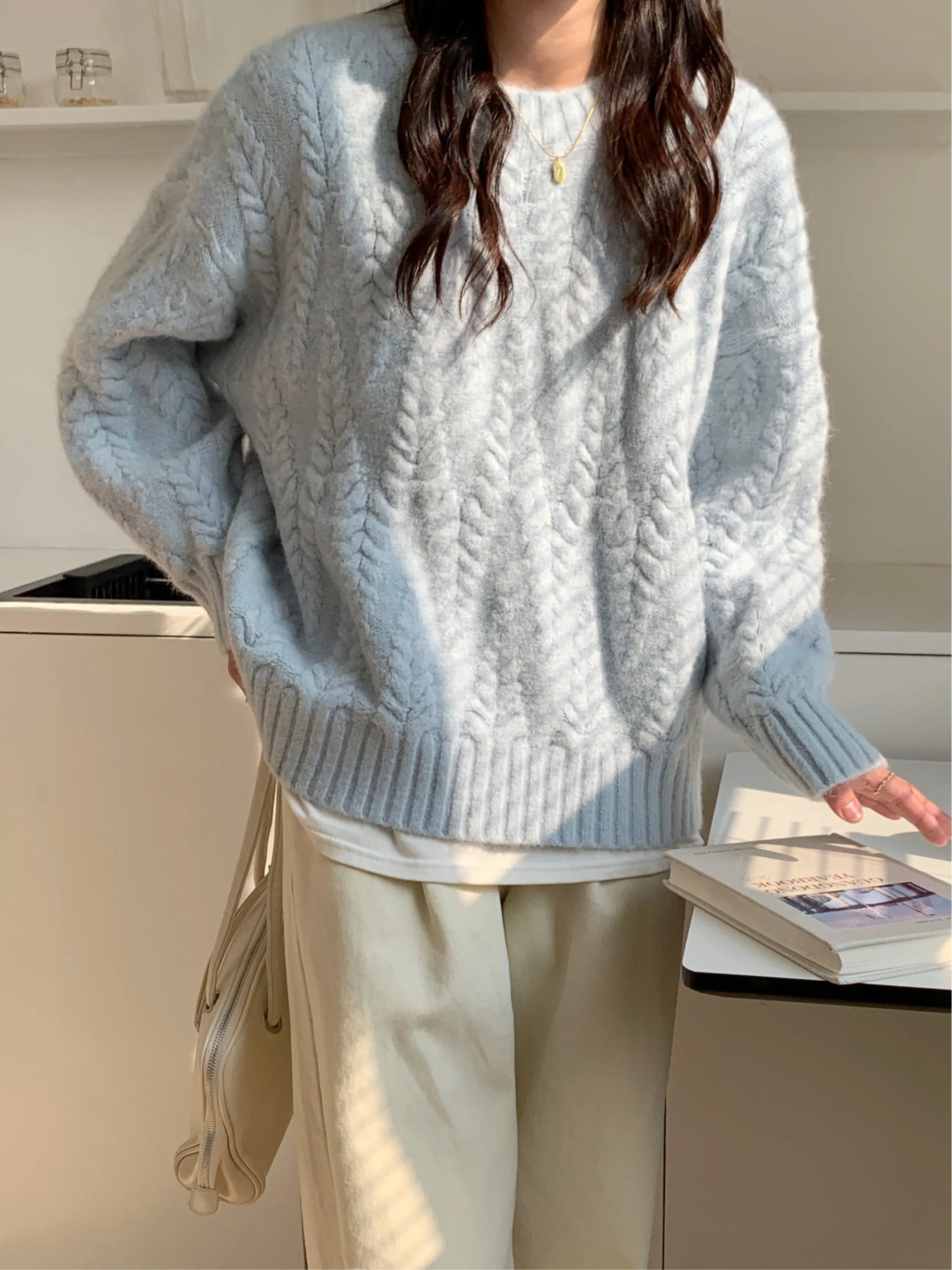

Blue Knitted Sweater Women's round Ne Base Layer Inner Wear Lazy Sle High End Feeling Fall New Arrival Fufu Milk White