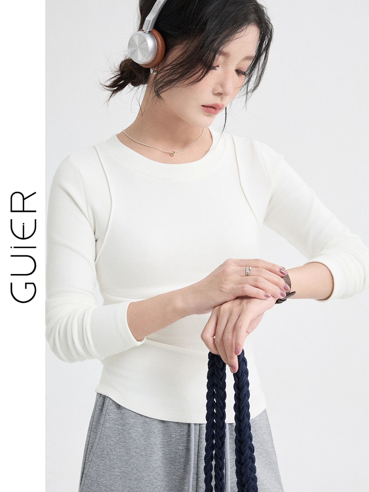 

Новая женская приталенная футболка с длинным рукавом и круглым вырезом, тонкая, с регулярной длиной, весна 2026