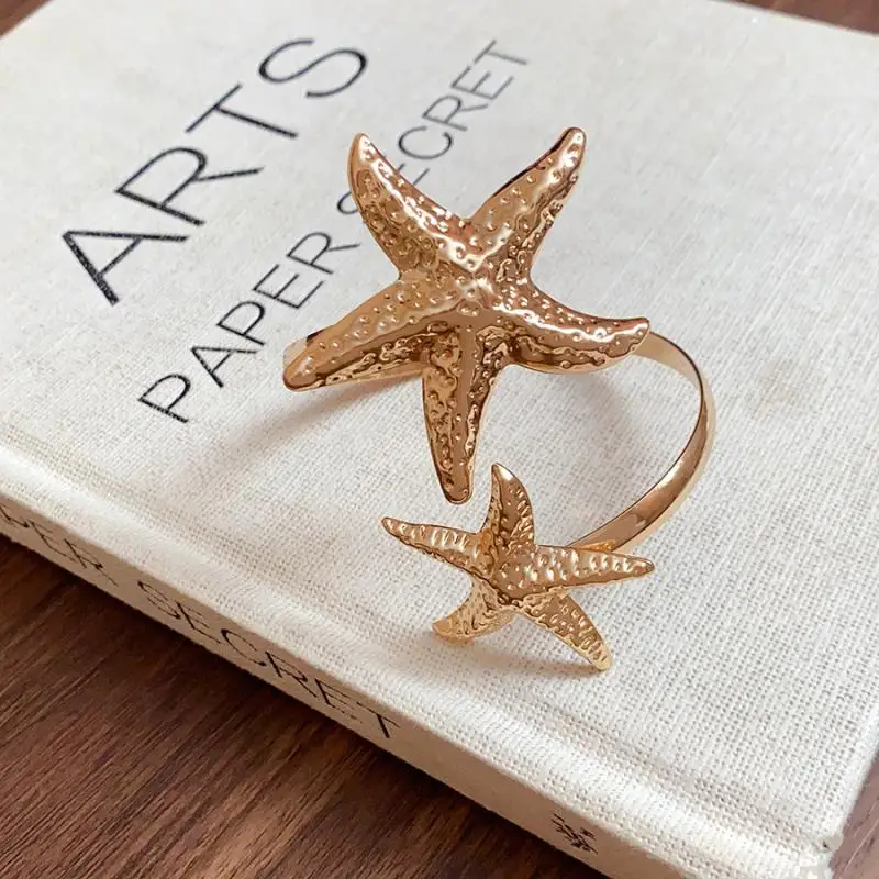 自由奔放に生きる金属ヒトデオープンカフバングル女性のためのゴールドカラーパンクフラワー幾何学アームブレスレット夏のビーチパーティージュエリーギフト