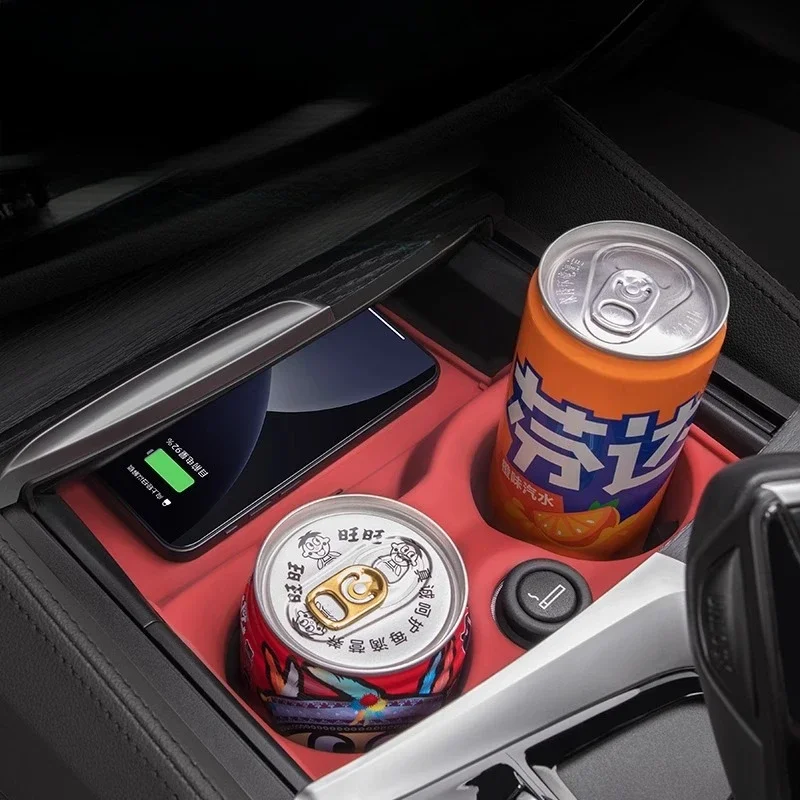 

For BMW G20/G22/G30/G32/i3/i4 Multi-Model Qi Charging Cup Pad Anti-Slip Silicone Wireless Charger & Cup Holder Mat (2018-2025)​