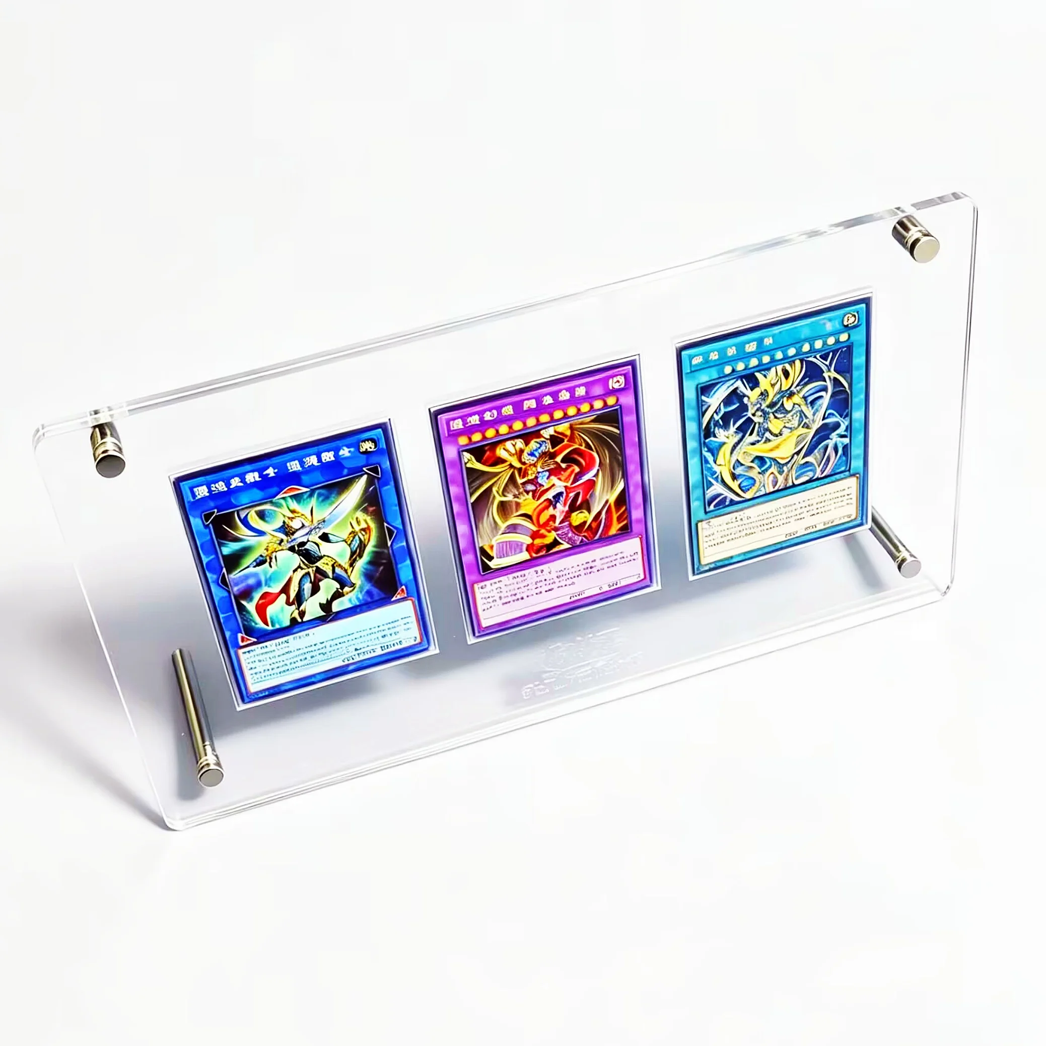 Support de Présentation en Acrylique Transparent à 3 Emplacements pour Cartes Yu-Gi-Oh ! – Dragon Blanc aux Yeux Bleus, Dark Magician – Porte-Cartes de Jeu (Cartes Non Incluses)