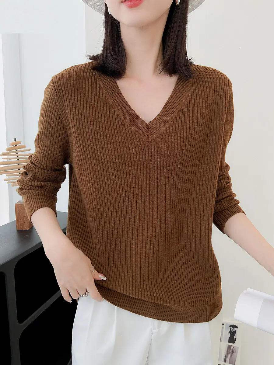 

New V-neck knitted bottoming shirt in autumn and winter of 2025 with cashmere sweater and loose long-sleeved shirt for women.