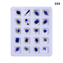 Kit di strass per nail art blu 20 pezzi Gemme Accessori per unghie in pietra Dimensioni multi-stile Glitter 3D Lussuosa decorazione per manicure in vetro