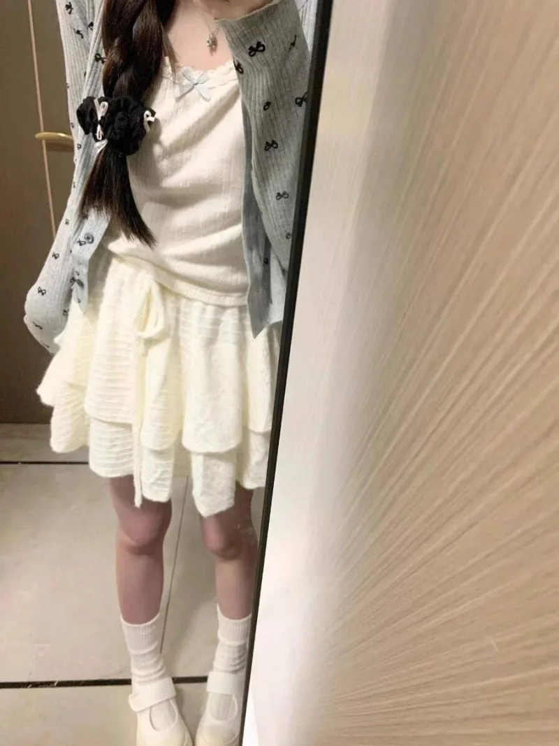 เสื้อสเวตเตอร์ถักสำหรับผู้หญิงสามชิ้น, เสื้อแจ็คเก็ตคาร์ดิแกนคอกลมแขนยาวกระโปรงสำหรับฤดูใบไม้ผลิ2024สำหรับผู้หญิง