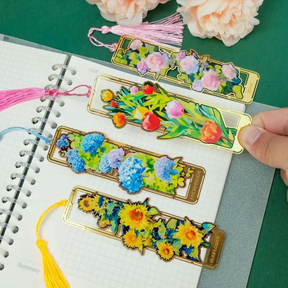 

Retro Metal Metal Bookmark Tassel Pendant Hollow Bookmark Student Gift School Office Supplies Floral Painting Bookmark Teacher