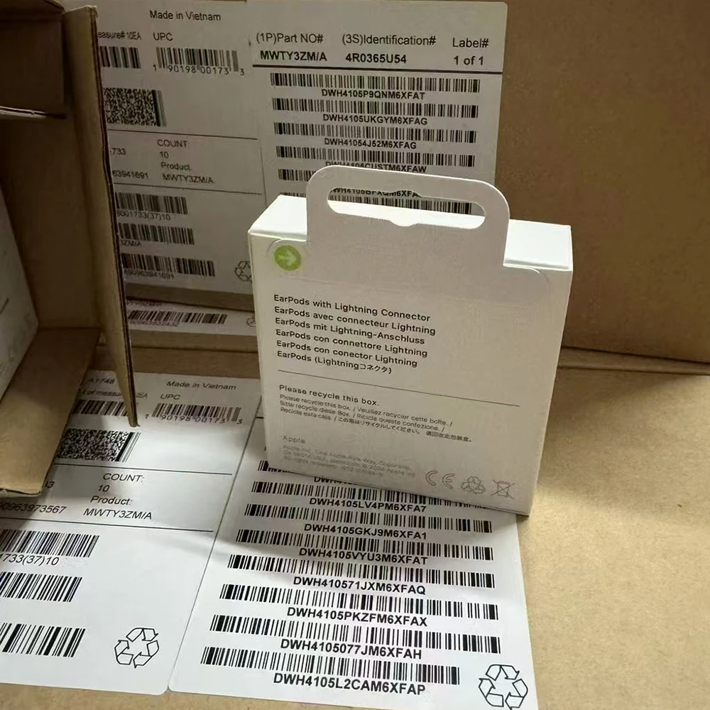 سماعات Apple EarPods مع USB-C Lightning أو 3.5 ملم توصيل سلكي لسماعات الأذن المدمجة عن بعد للتحكم في حجم مكالمات الهاتفية الموسيقية