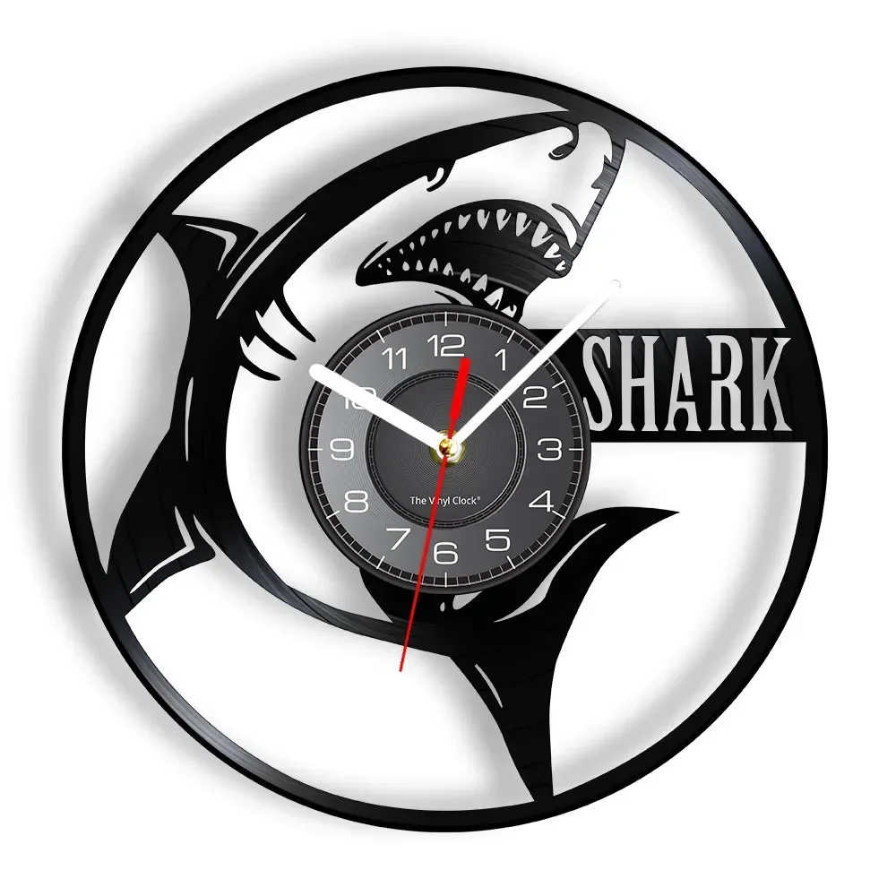 Terrific Shark Decorative Wall Clock Sea Carnivorous Animal Sharp Teeth Vintage Design Illuminated Wall Watch Home Hanging Decor