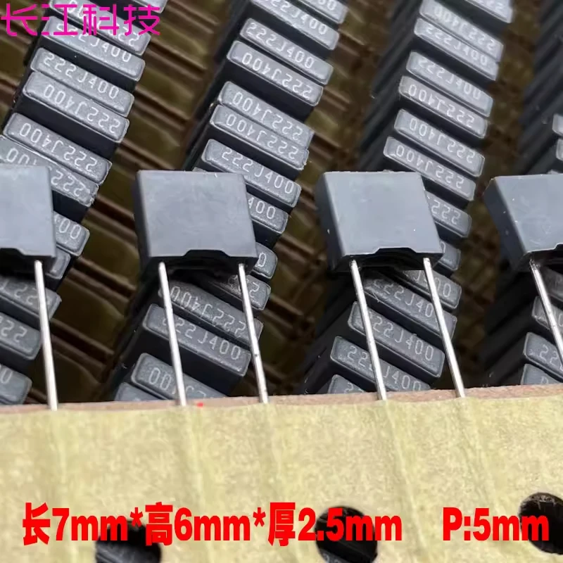 

Конденсатор тонкопленочный Xiamen Farah C24 222 2200пФ 2.2нФ 400В 250В 2G с медными выводами CL23B