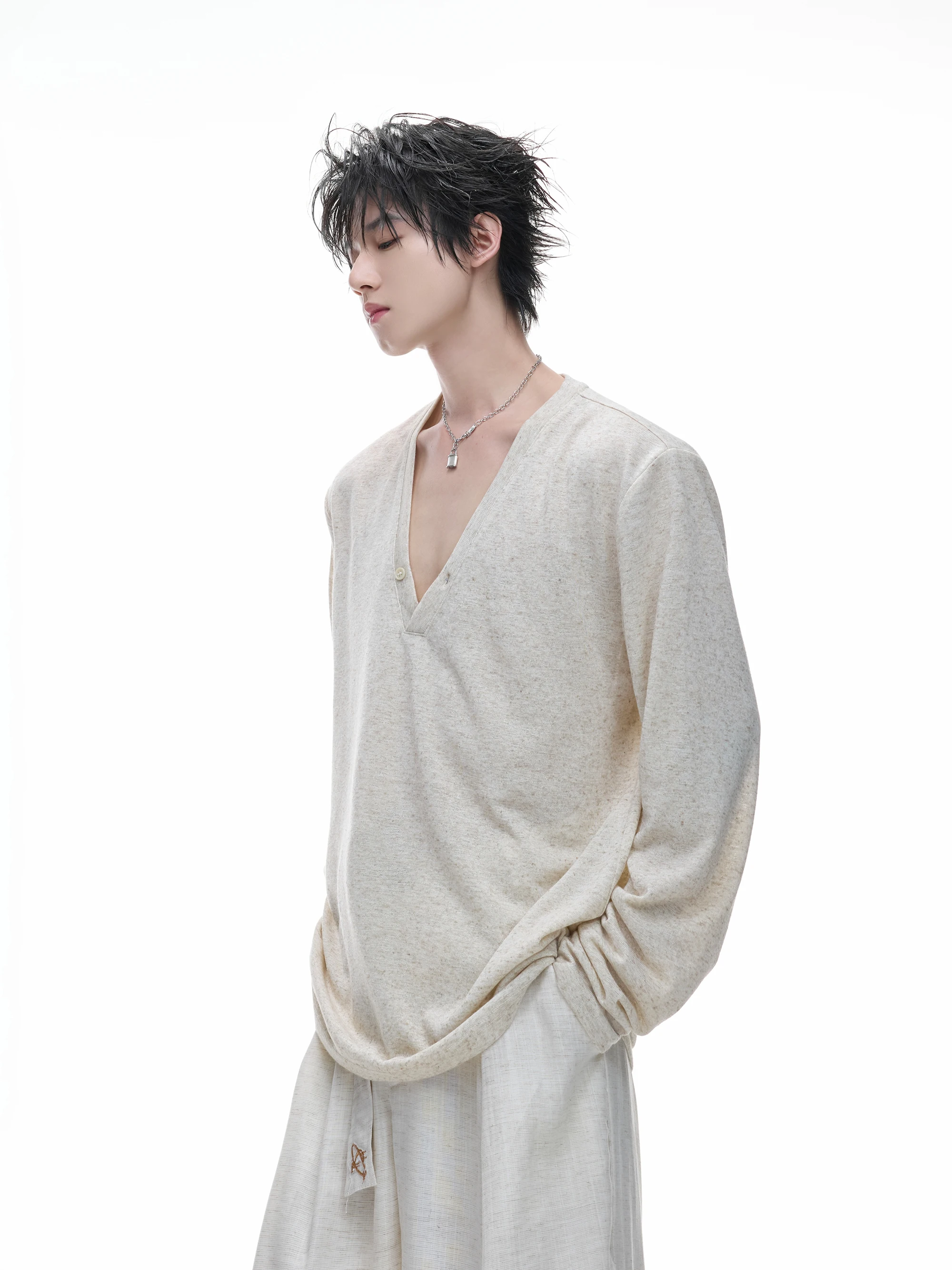 Argue Men's Long Sleeve T-Shirt Deep V-Neck Breathable Lazy Style Polyester Fiber Casual Comfortable Inner Wear Base Shirt