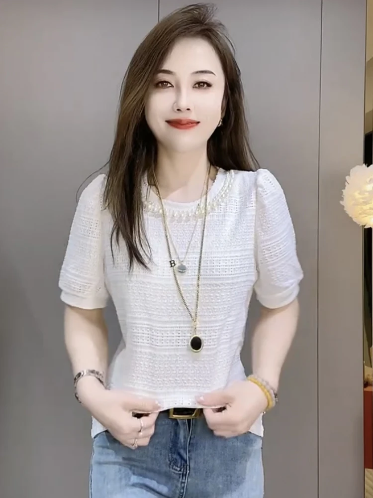Faionable ort Sve Lace irt Women's Sli Beaded Heavy Embroidery Quali round Ne Top Trendy Summer New Arrival