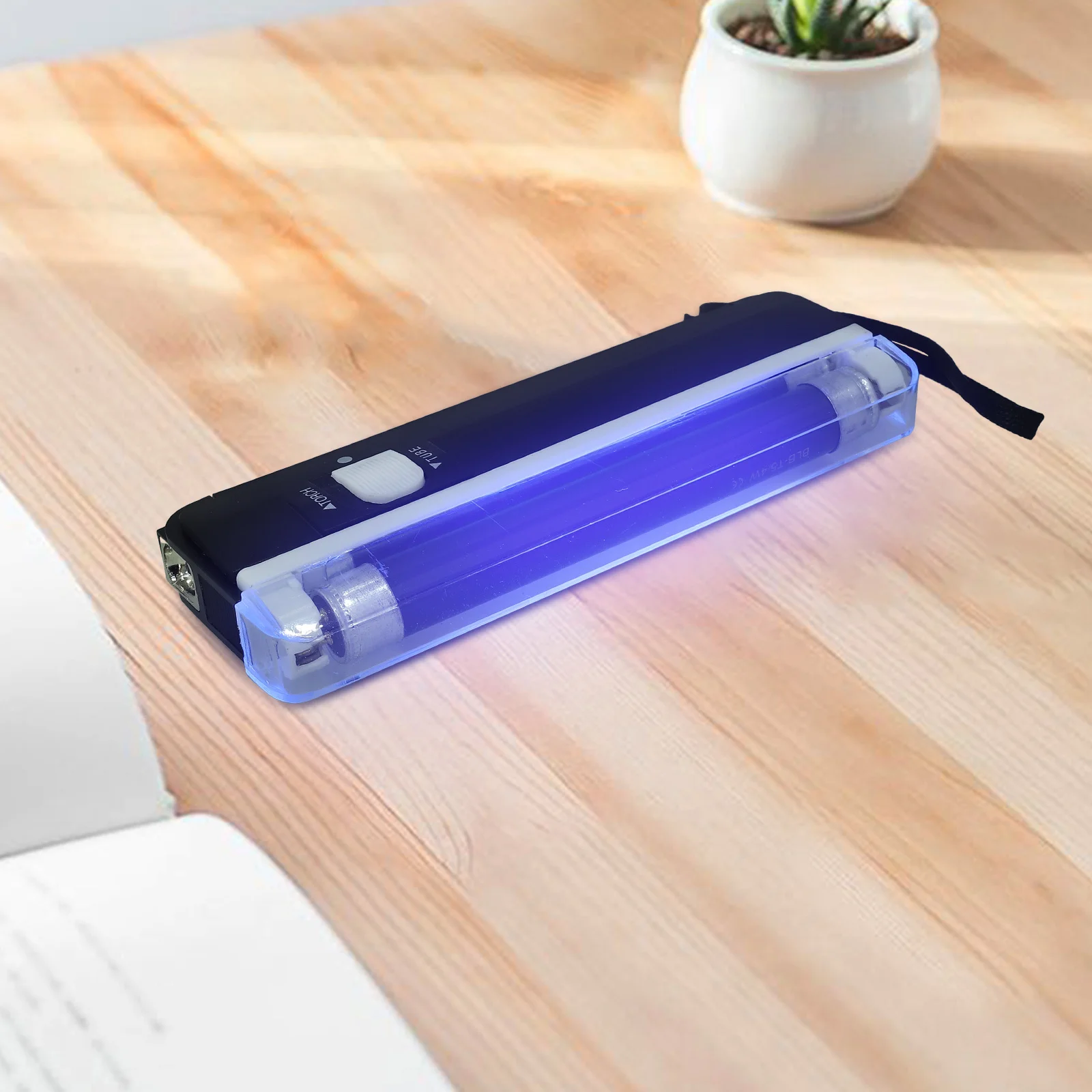 Portable Currency Counterfeit Bill Checker With Flashlight Small Money Detecting Device Travel Cash