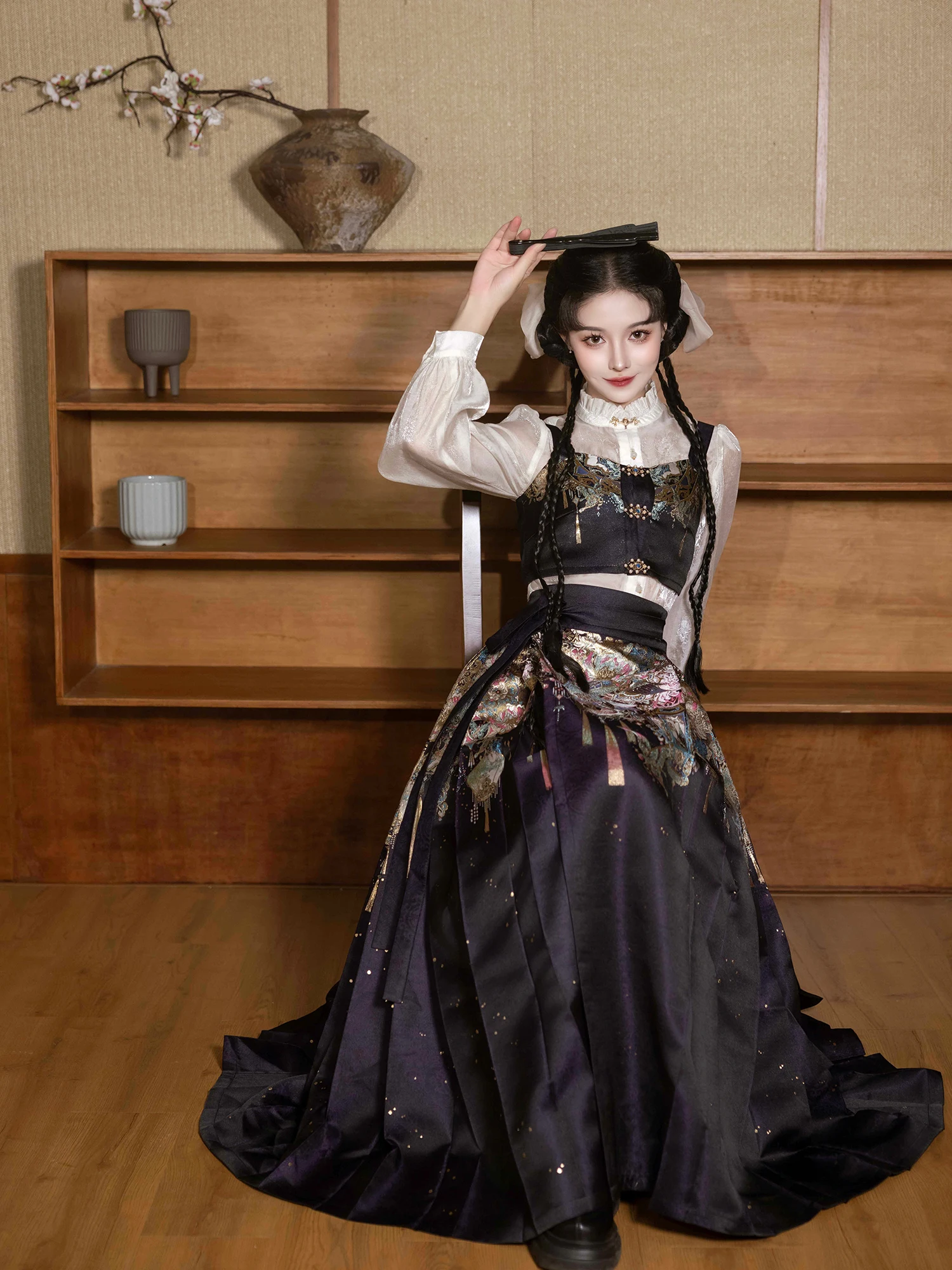 New Chinese Style Embroidered Silk Satin Hanfu Set Floral Night Banquet Design Autumn Collection Fashionable Traditional Ense...
