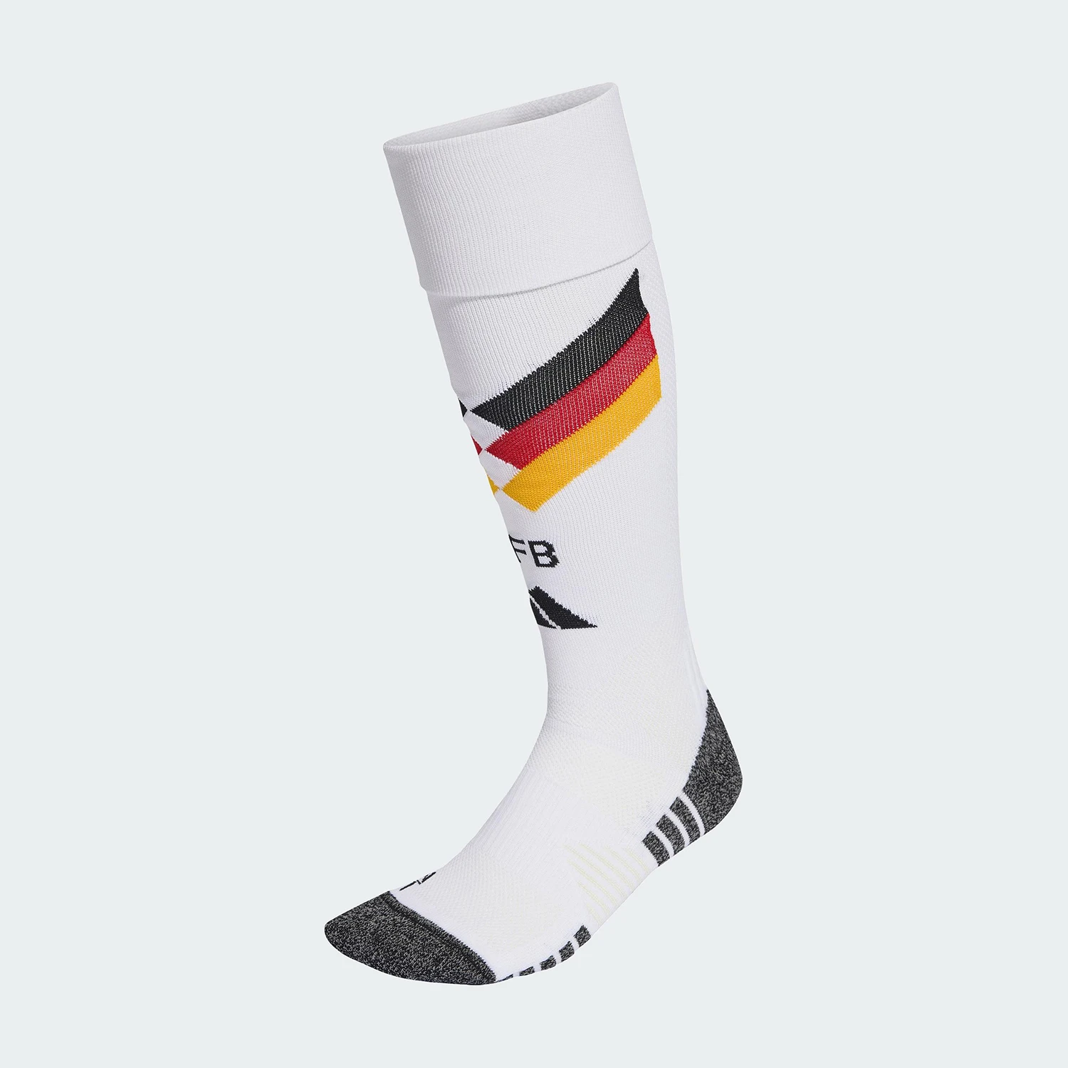 

Adidas genuine new men's and women's training sports football socks set JN2079