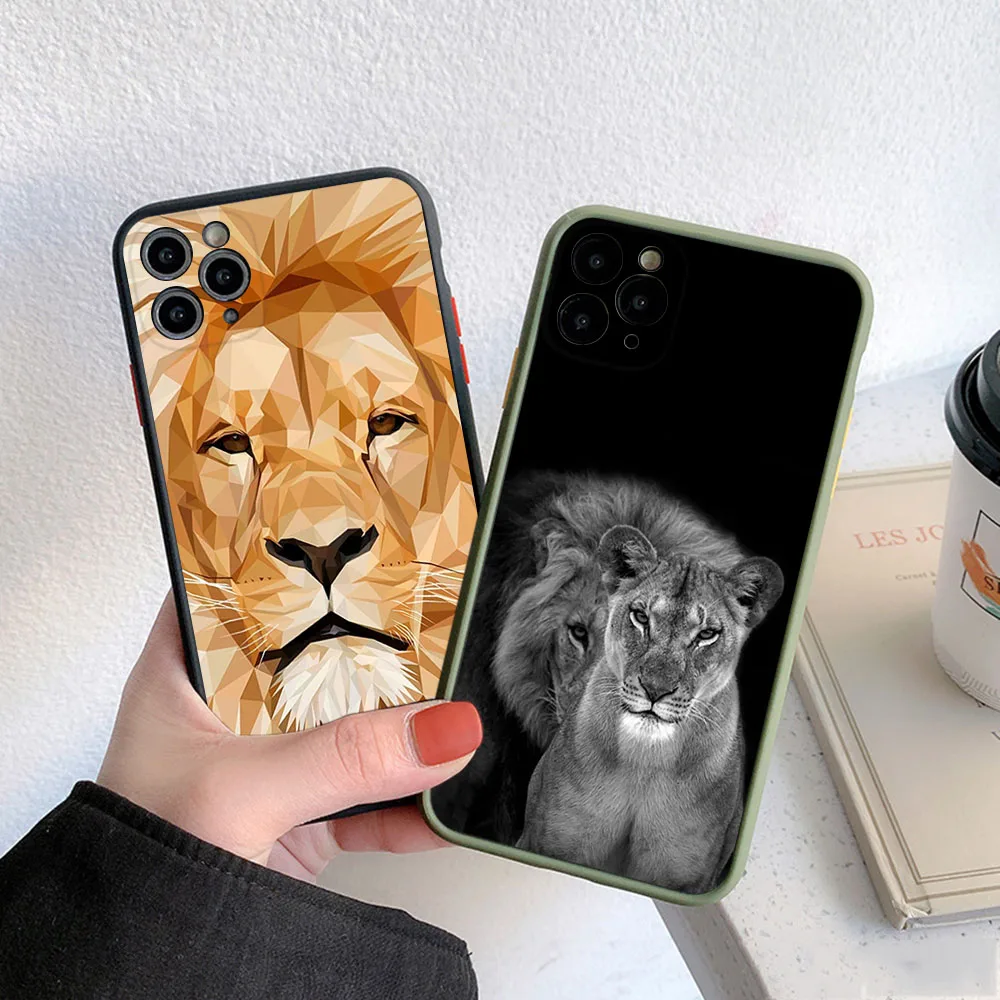 Skin Feel Cool Lion Face Translucent Phone Case For iPhone 15 Pro Max 13 12 11 14 7 8 Plus SE Mini X XR XS Frosted Black Cover 