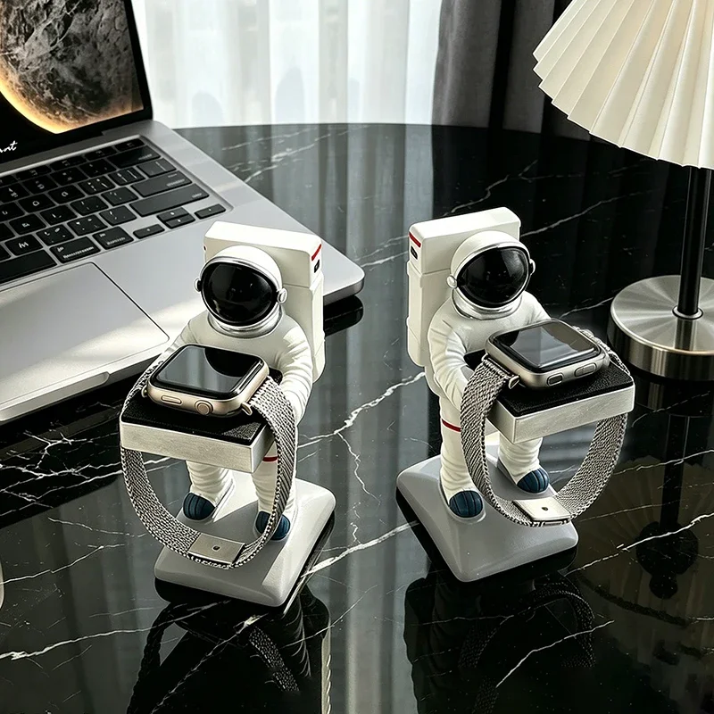Creative Astronaut Resin Watch Stand Spaceman Figurine Watch Holder for Smartwatch Apple Watch Home Office Desk Decoration - view 5