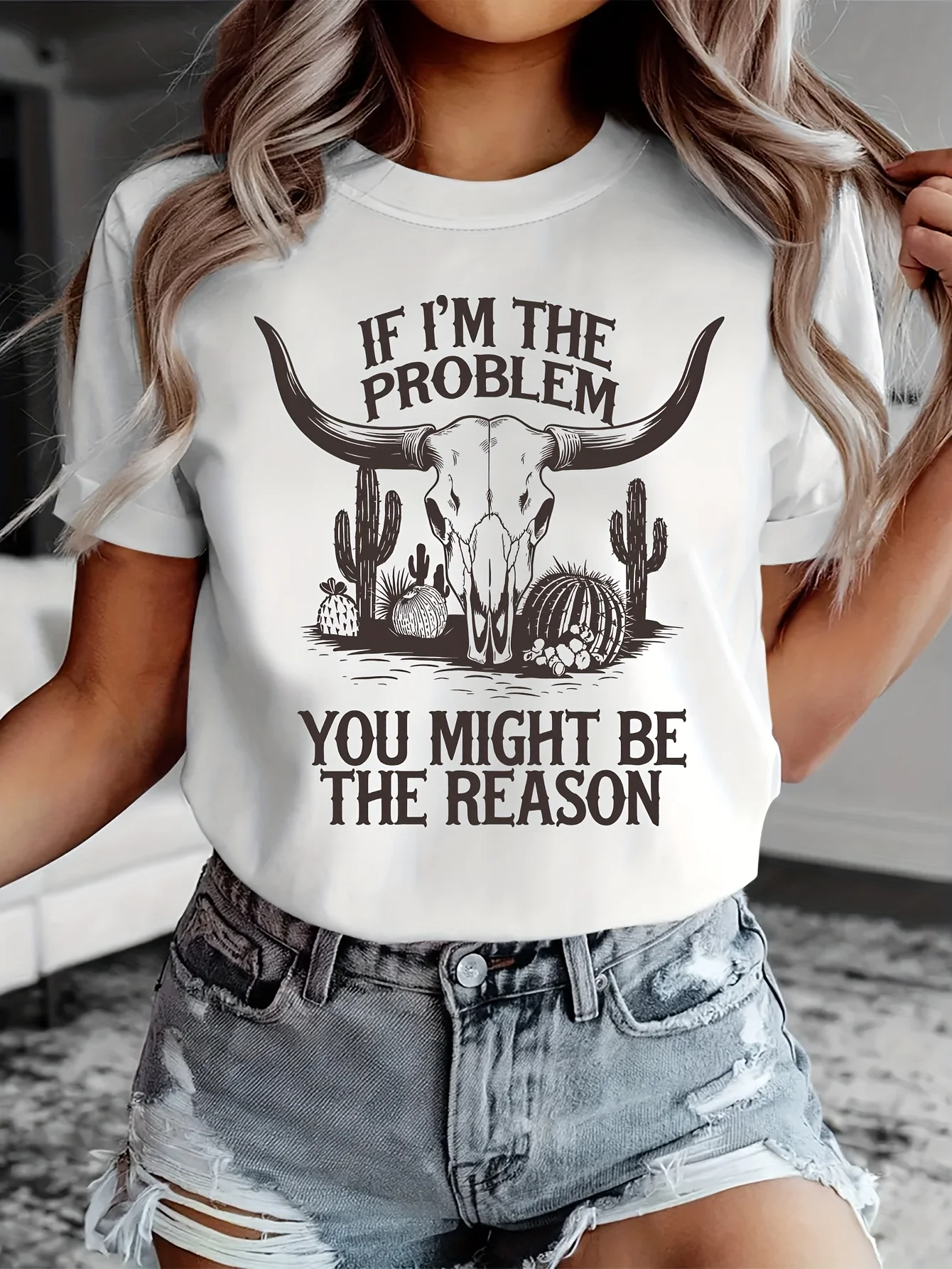 If I Am The Issue, Summer Fashion Features a Casual Women'S Short-Sleeve Shirt with a Desert Cactus And Bull Head Print
