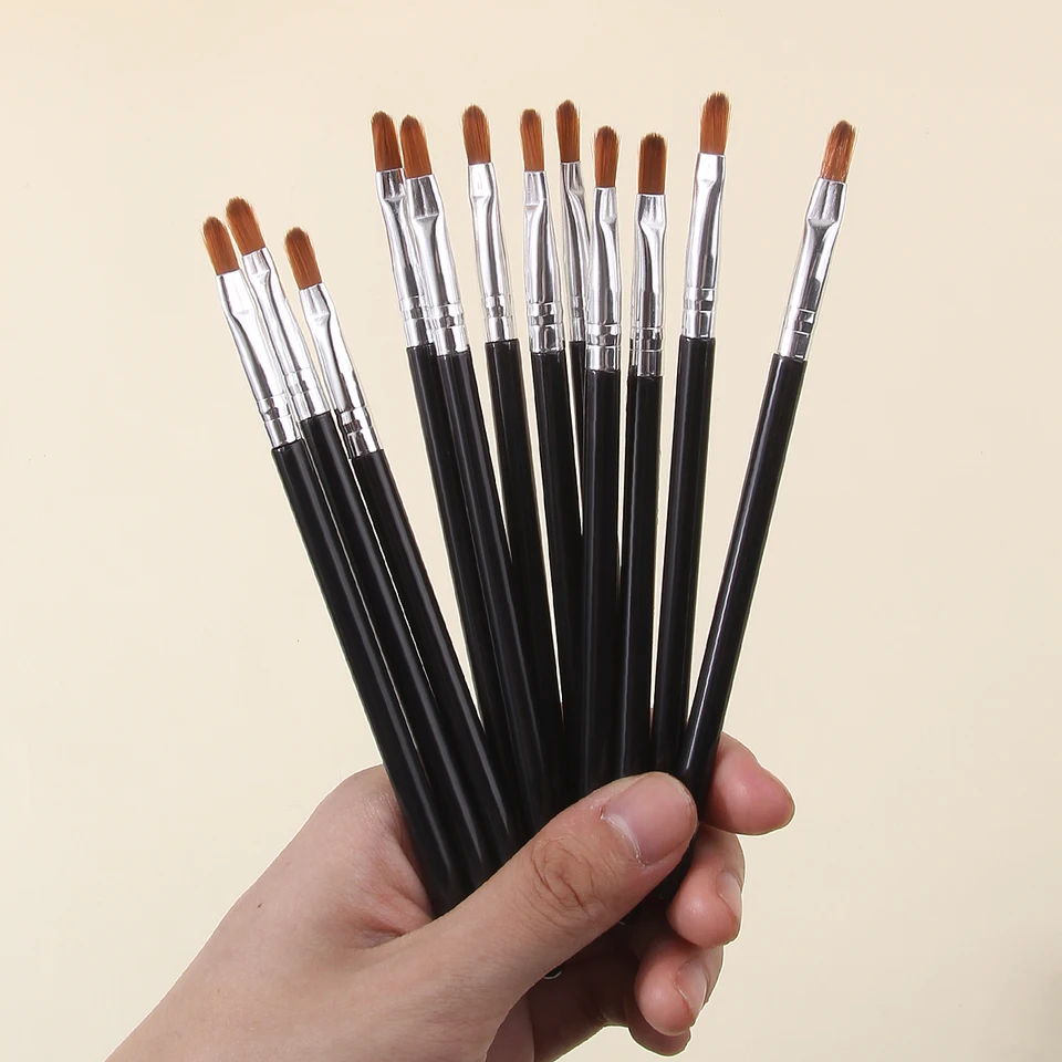 Set de 12 Piezas de Brochas Profesionales para Labios - Suaves y Precisas para Delinear Labios. Herramientas de Belleza Multifuncionales para Principiantes. 4