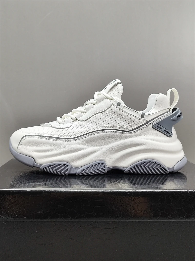 

Casual Faionable Men's Sport oes Breathable Leather Upaded Dad oes Trendy All-Match Flat Bot Cowhide oes