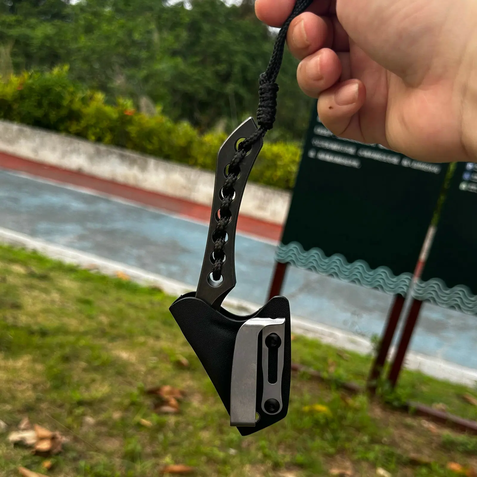 Mini ขวานยุทธวิธี Survival Gear มีด Army ใบมีดป้องกันตัวเองกลางแจ้ง Camping มีดล่าสัตว์สําหรับชาย EDC เครื่องมือ