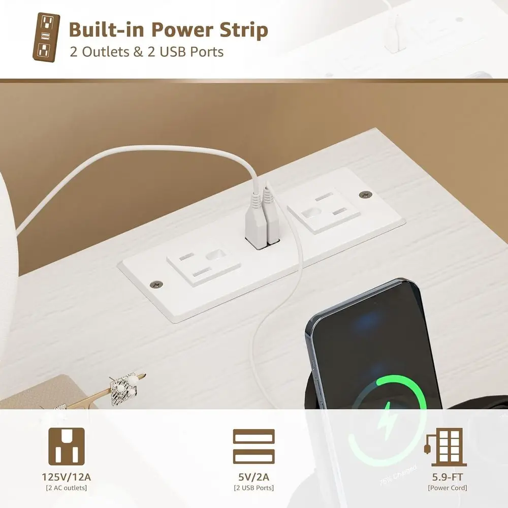 Tocador de maquillaje blanco y dorado con espejo y luces, cajones, sillas de tela y toma de corriente para dormitorio moderno