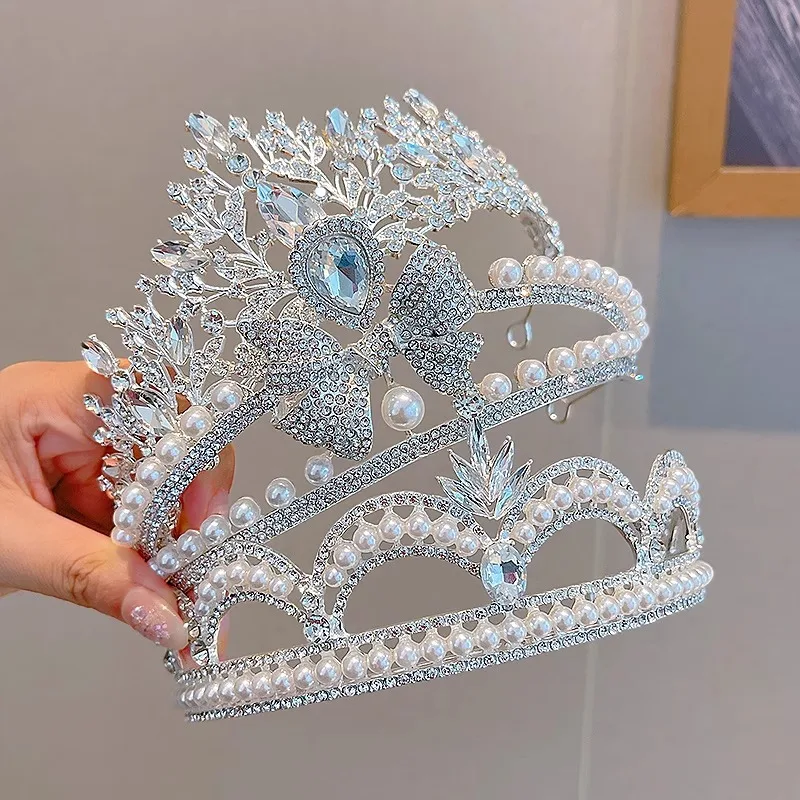 

1 Piece of Multi-Color Crown Headband Suitable for Girls to Attract Birthday Parties and Wedding Performances