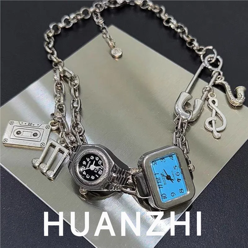 HUANZHI Cyberpunk Dial Pin Note Pendant Necklace Simple Y2K Personalised Jewelry for Women Vintage Unisex Jewelry 2025 New