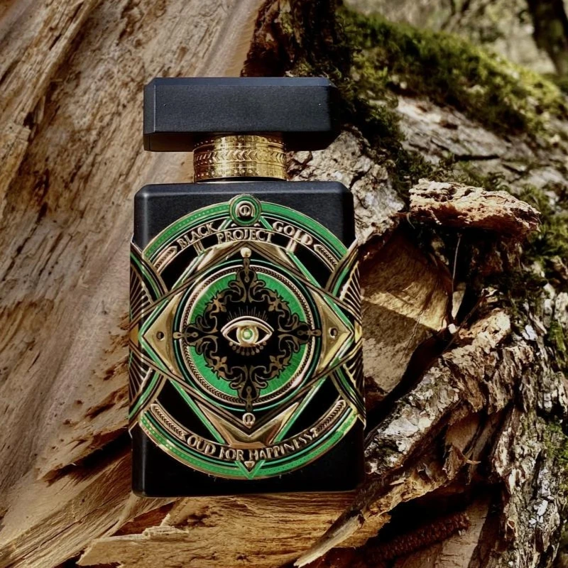 

Стойкий парфюм 90 мл для женщин и мужчин: имбирь, бергамот, уд, кедр. Теплый пряный аромат ванили. Парфюмированный спрей для тела, дезодорант.