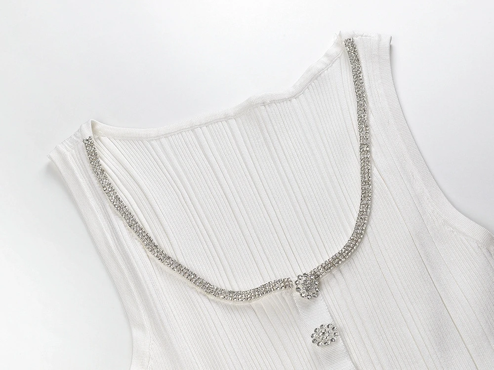 Chaleco de seda helada de alta gama para verano, corte ajustado, con cuello decorado con diamantes, prenda exterior versátil para el día a día, pieza única.