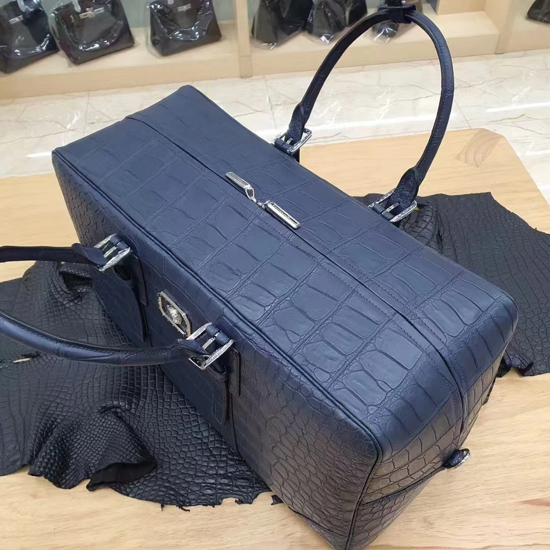 Borsa da viaggio in vera pelle di coccodrillo marrone di lusso 2025 Design di grandi dimensioni in pelle di pancia Borsa da esterno di alta qualità al 100% in vero alligatore