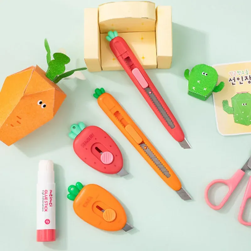  Novelty Fruit Carrot Utility Knife Mini Kawaii Portable Craft Wrapping Box Paper Envelope Cutter Knife Letter Opener Tools 