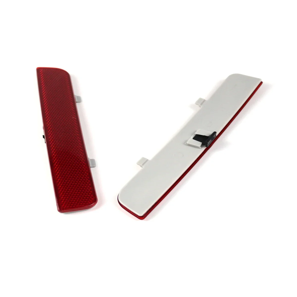 LR006348 LR006349 Left /Right Rear Bumper Taillight Bumper Reflector Brake light For Land Rover Range Rover L322 Freelander LR2