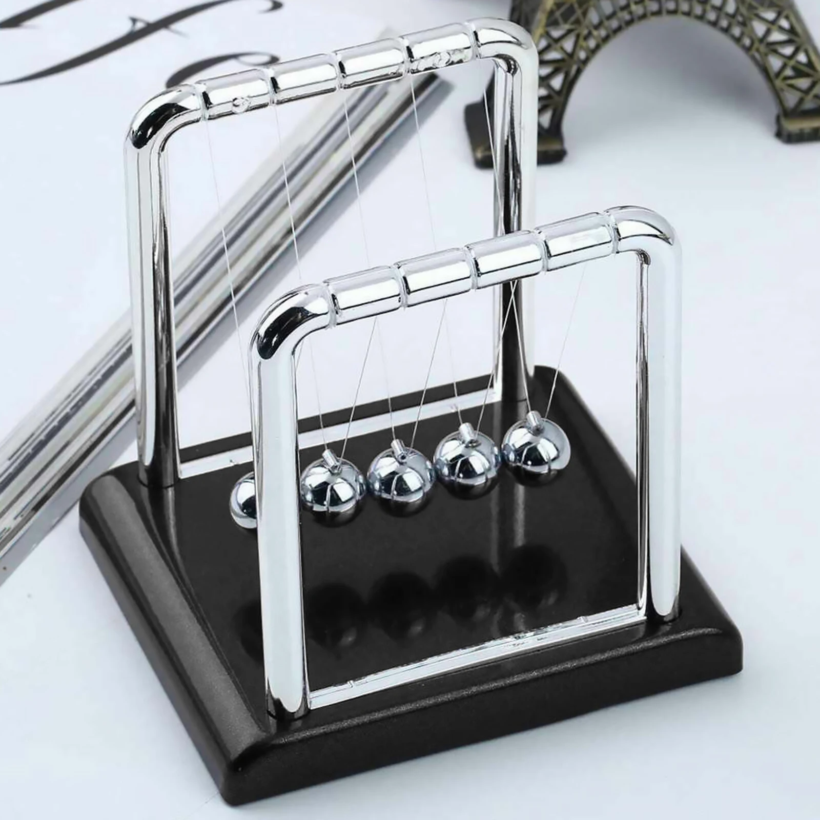 Newton’s Cradle Desk Toy 1