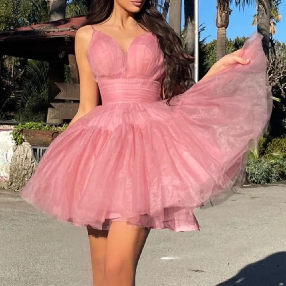 Slim Waist Puffy Tulle Short Prom Robe Ball Gown Straps V Neck Mal Cocktail Party Gowns Tiered A Line Homecoming Customized