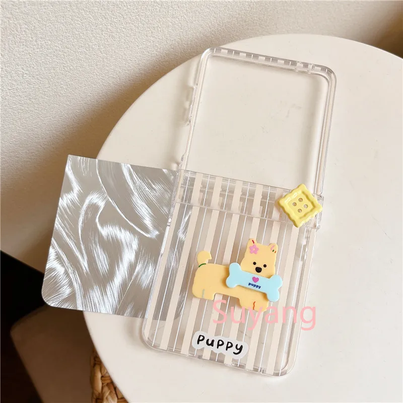 

Kawaii Cartoon Puppy Striped Pattern Phone Cases For Samsung Galaxy Z Flip 7 FE 6 5 4 3 Flip7 Flip6 Clear Hard Shell Wrist Chain