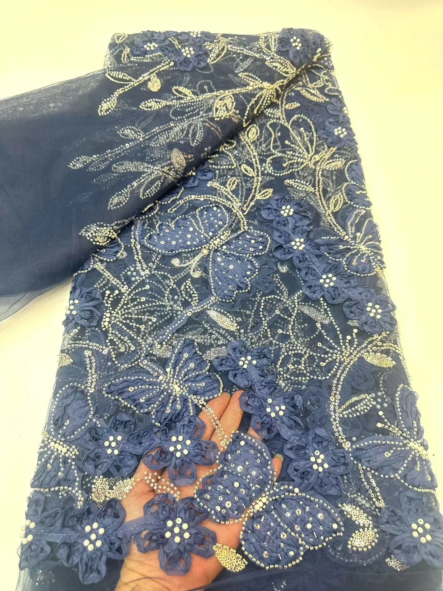 

Новая 3D-ткань с африканским бисерным кружевом 2026 года, высококачественное нигерийское французское кружево с пайетками, подходит для женских свадебных и праздничных платьев G25-1