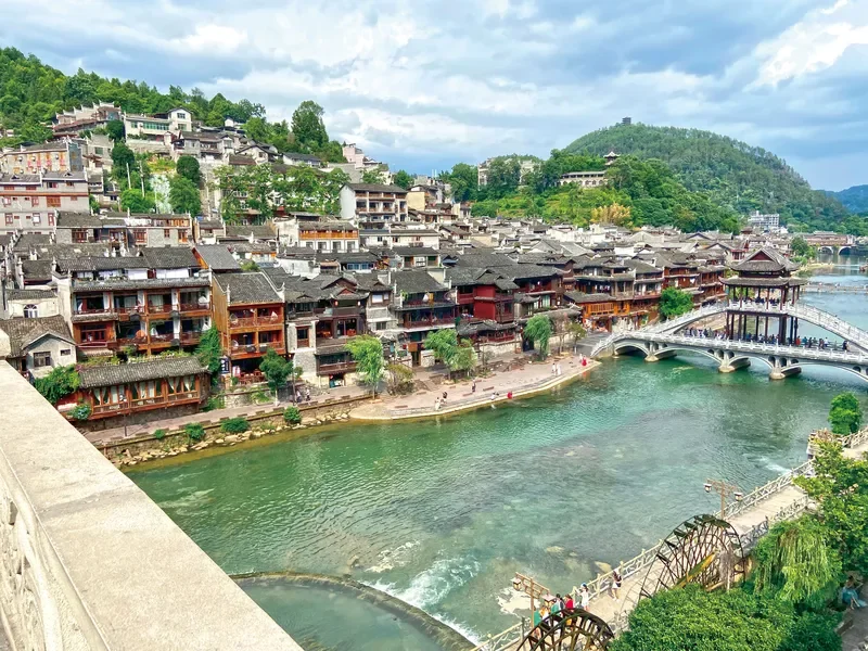 

Holybro QAV250 FPV Racing Drone Kit with Pixhawk 6C Mini Flight Controller & 915MHz Telemetry Radio - ARF Quadcopter Build